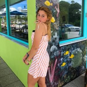 Meet your Posher, Monica